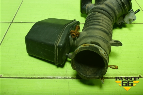 Патрубок воздушного фильтра (1788028230) для Toyota Camry XV40 с 2006-2011г (Камри)
