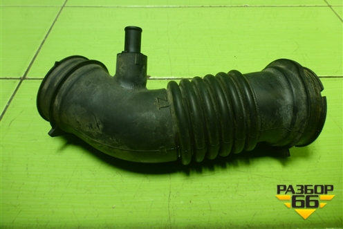 Патрубок воздушного фильтра (1788122160) для Toyota Auris с 2006-2012г (Аурис)