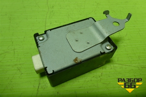 Блок управления центральным замком (8974112560) для Toyota Corolla (E15) с 2006-2013г (Королла 150)