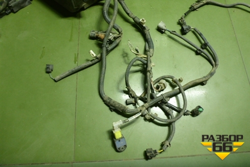 Проводка подкапотная (8212142B71) для Toyota Rav-4 с 2006-2013г (Рав 4)
