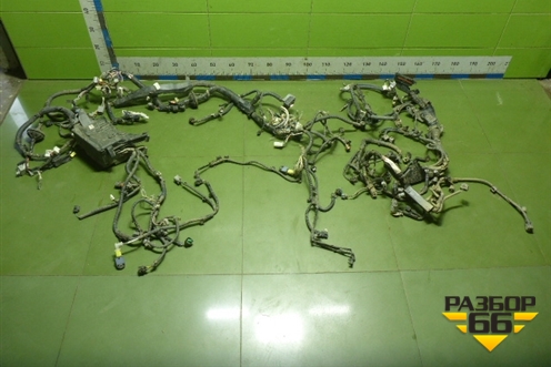 Проводка подкапотная (8212142B71) для Toyota Rav-4 с 2006-2013г (Рав 4)