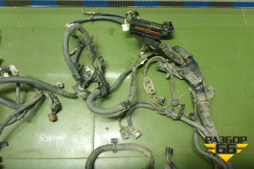 Проводка подкапотная (8212142B71) для Toyota Rav-4 с 2006-2013г (Рав 4)