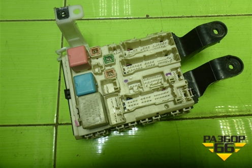 Блок предохранителей салонный (8273012390) для Toyota Corolla (E15) с 2006-2013г (Королла 150)