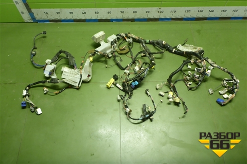 Проводка салонная (на торпедо) (821411AS40) для Toyota Corolla (E15) с 2006-2013г (Королла 150)