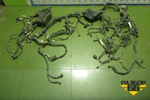 Проводка подкапотная (8211142K90) для Toyota Rav-4 с 2006-2013г (Рав 4)