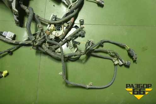 Проводка подкапотная (8211142K90) для Toyota Rav-4 с 2006-2013г (Рав 4)
