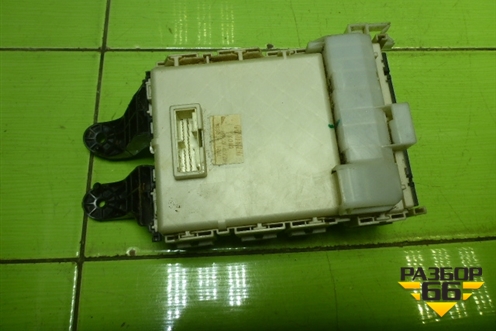 Блок предохранителей салонный (8273012390) для Toyota Corolla (E15) с 2006-2013г (Королла 150)