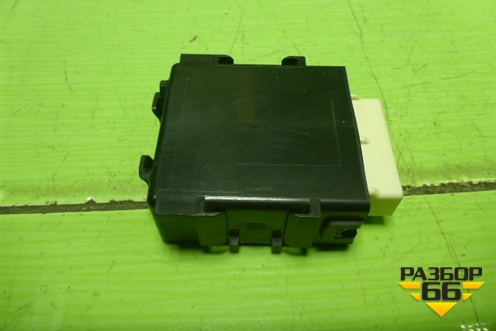Реле стеклоочистителей (8594042030) для Toyota Rav-4 с 2012-2019г (Рав 4)