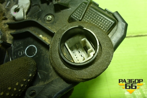 Замок двери передней правой для Toyota Camry XV40 с 2006-2011г (Камри)