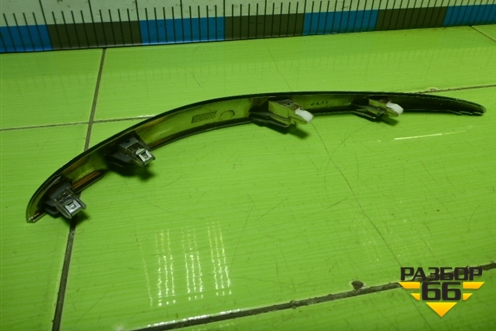 Накладка на торпедо (левая) (7385280J1) для Suzuki SX4 с 2006-2013г (СХ4)