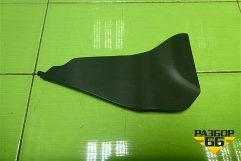 Накладка внутренняя (на консоль правая) (7583179J0) для Suzuki SX4 с 2006-2013г (СХ4)