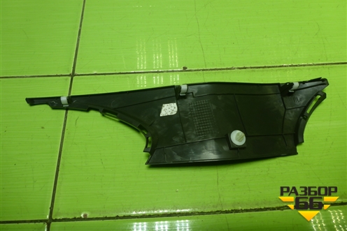 Накладка внутренняя (на консоль правая) (7631179J0) для Suzuki SX4 с 2006-2013г (СХ4)