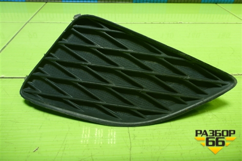 Решетка в передний бампер левая (8148212060) для Toyota Corolla (E15) с 2006-2013г (Королла 150)