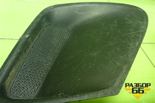 Заглушка ПТФ левая (8148212120) для Toyota Corolla (E15) с 2006-2013г (Королла 150)