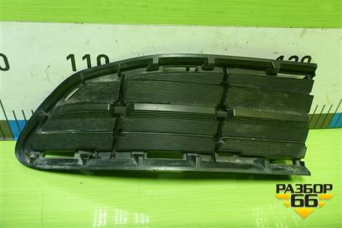 Решетка в передний бампер правая (5312742040) для Toyota Rav-4 с 2012-2019г (Рав 4)