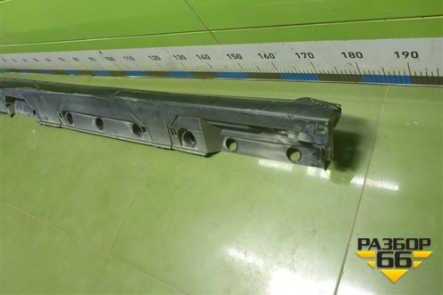 Накладка на порог наружная правая (7585106360) для Toyota Camry XV70 с 2017-2026г (Камри)