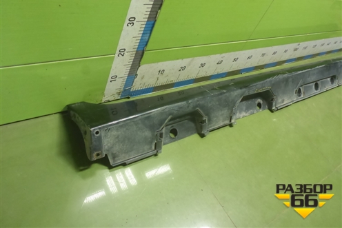 Накладка на порог наружная правая (7585106360) для Toyota Camry XV70 с 2017-2026г (Камри)