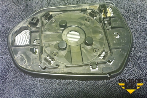 Стекло зеркала правого для Toyota Camry XV70 с 2017-2026г (Камри)