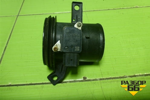 Датчик массового расхода воздуха (2220431020) для Toyota Corolla (E15) с 2006-2013г (Королла 150)