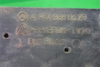 Решетка в капот правая  (Центральная) (A9448880623) для Mercedes Benz TRUCK Axor 2 с 2004г (Аксор)