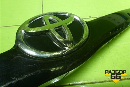 Накладка крышки багажника (7681133901) для Toyota Camry XV40 с 2006-2011г (Камри)