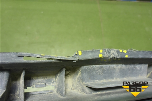 Кронштейн переднего бампера центральный (после 2020г AMG) (A2138857304) для Mercedes Benz E-Klass W213 с 2016г (Е)