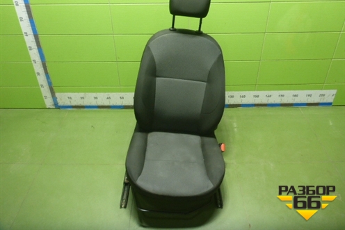 Сиденье переднее правое для Renault Sandero с 2013-2022г (Сандеро)