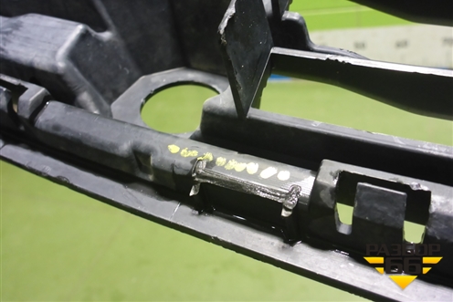 Решетка в передний бампер центральная (после 2022г под парктроник) (2803232XKQ11A) для Haval F7 с 2018-2026г (Ф7)