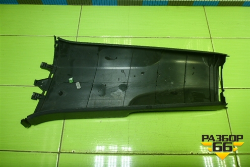 Обшивка стойки центральная нижняя правая (3C0867292) для Volkswagen Passat (B6) с 2005-2010г (Пассат Б6)