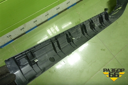 Накладка порога внутренняя левая (3C0853369) для Volkswagen Passat (B6) с 2005-2010г (Пассат Б6)