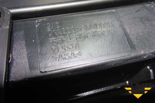 Решетка радиатора (под камеру) (7110004CRV0000) для GAC GS3 с 2024-2025г (ГС3)
