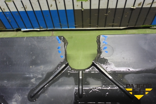 Пыльник переднего бампера центральный (после 2020г) (80A807233H) для Audi Q5 с 2017г (Ку 5)