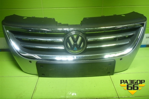 Решетка радиатора (под парктроник) (3С8853651) для Volkswagen Passat-CC с 2008г (Пассат ЦЦ)