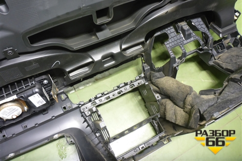 Торпедо с AIR BAG (60U857009A) для Skoda Rapid с 2013г (Рапид)