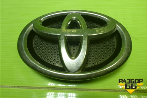 Эмблема (в передний бампер до 2015г) (7531212320) для Toyota Rav-4 с 2012-2019г (Рав 4)