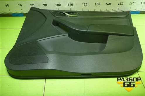 Обшивка двери передней правой под электрику (60U867014) для Skoda Rapid с 2013г (Рапид)