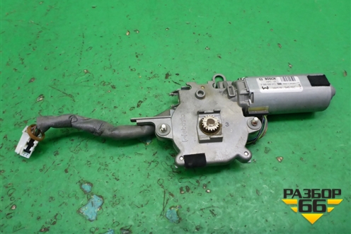 Моторчик люка (A2038203142) для Mercedes Benz CLS C219 с 2004-2010г (ЦЛС)